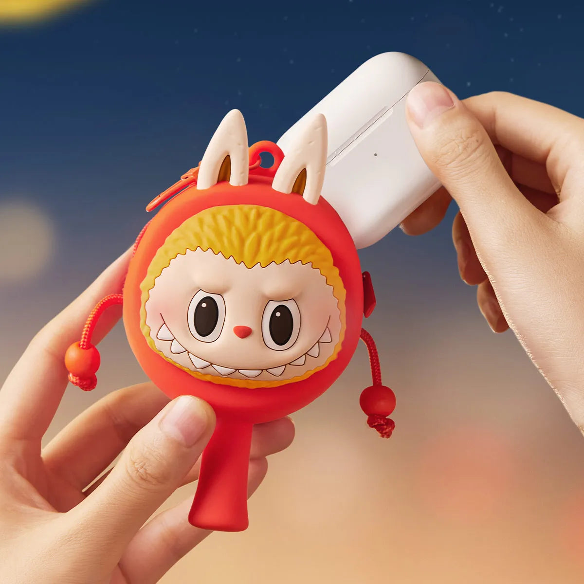 (Authentic) Rattle-drum Earphone Case