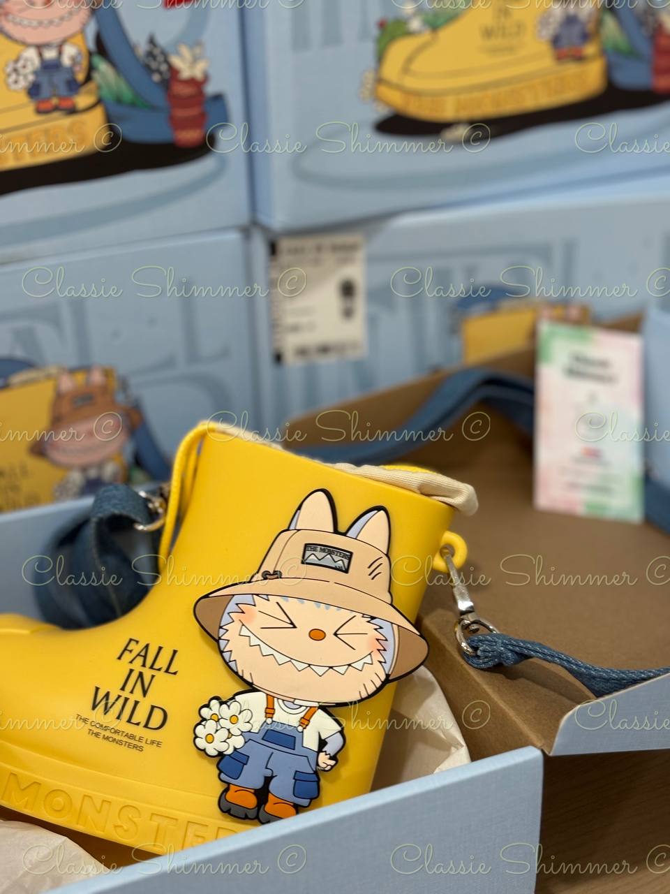 (Asia Exclusive) THE MONSTERS FALL IN WILD SERIES - Rain Boot Bag Authentic