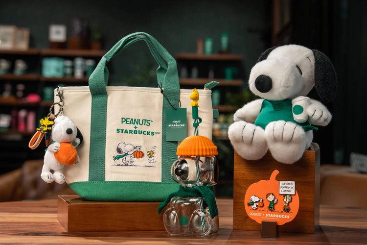 Starbucks x Peanuts Snoopy
